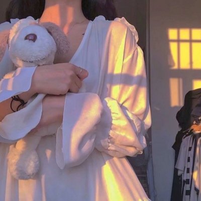 在别处2019